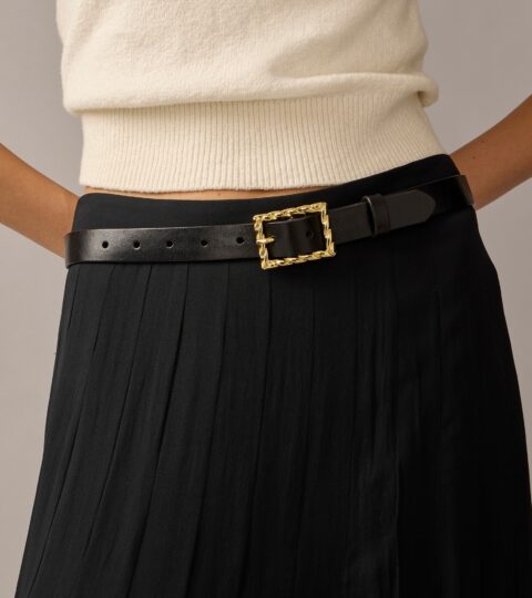 Classic Italian Leather Belt With Twisted Buckle