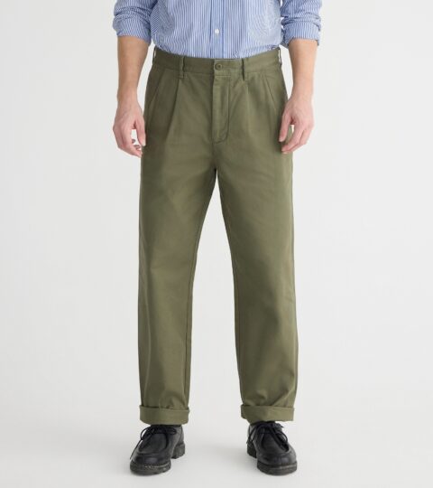 Classic Double-pleated Chino Pant